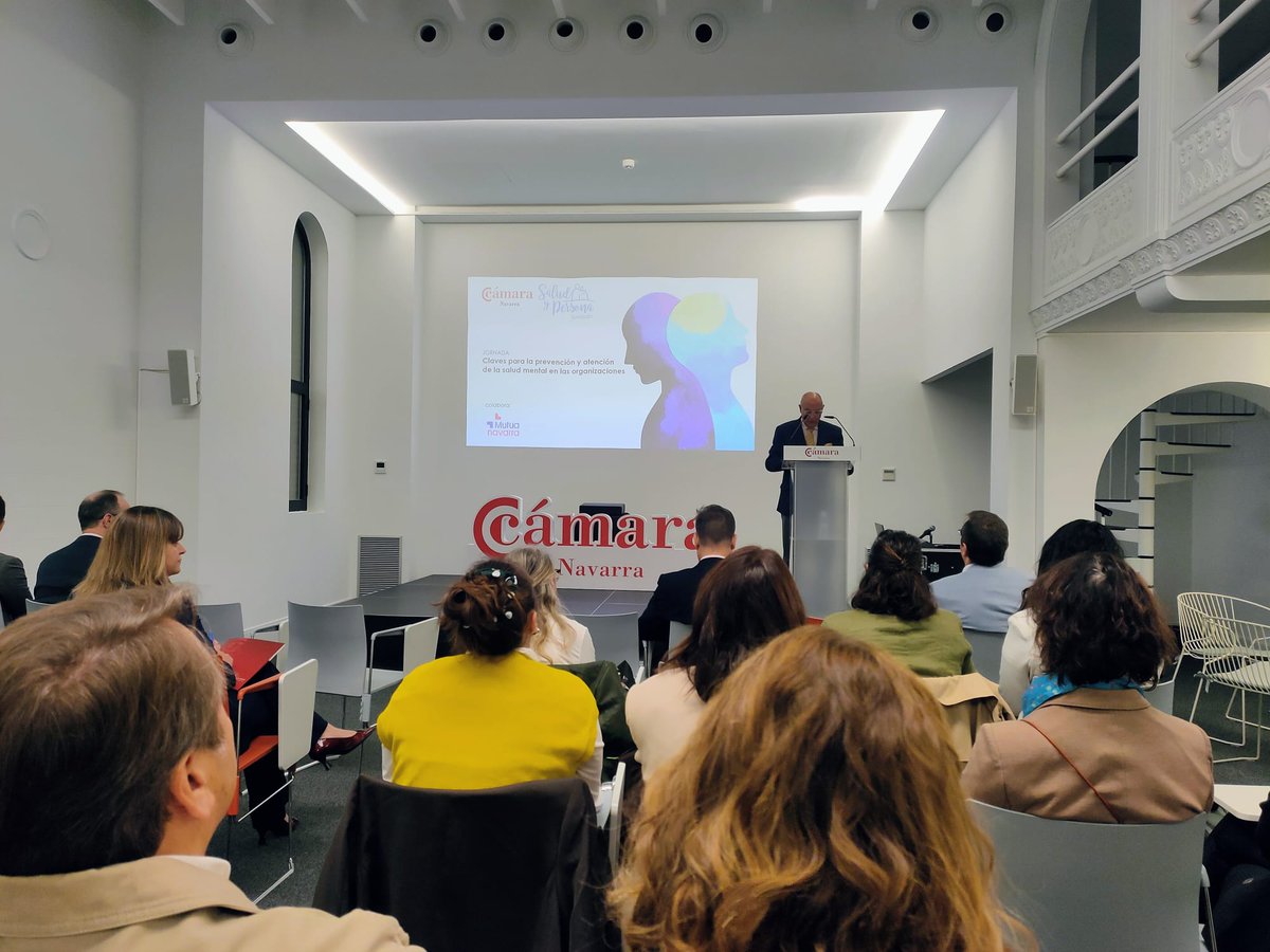 La salud mental en el entorno laboral es el pilar de las organizaciones resilientes, productivas y humanas. Por eso, estamos en la Jornada "Claves para la Prevención y Atención de la Salud Mental en las Organizaciones", de Cámara Navarra.