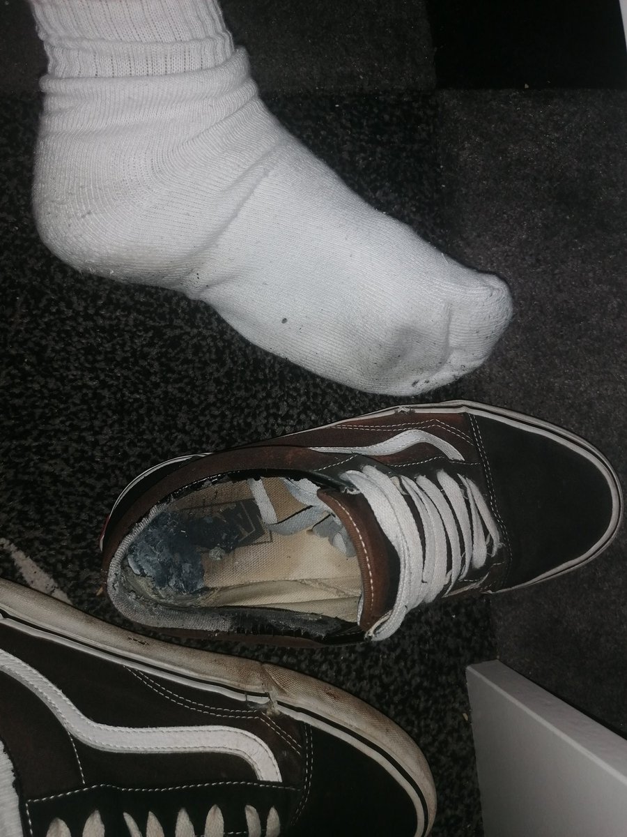 paulsox80's tweet photo. Socktober sox marinating in my rank Vans 💦♨️🥵
#vans #airmax #gaysocks #hiking #stinkysocks #pumasocks #mansmells #blacksocks #manstink #gayfeet #socksniff #gaysockssniff #gayfetish #footfetish https://t.co/dq8xtZfmJx