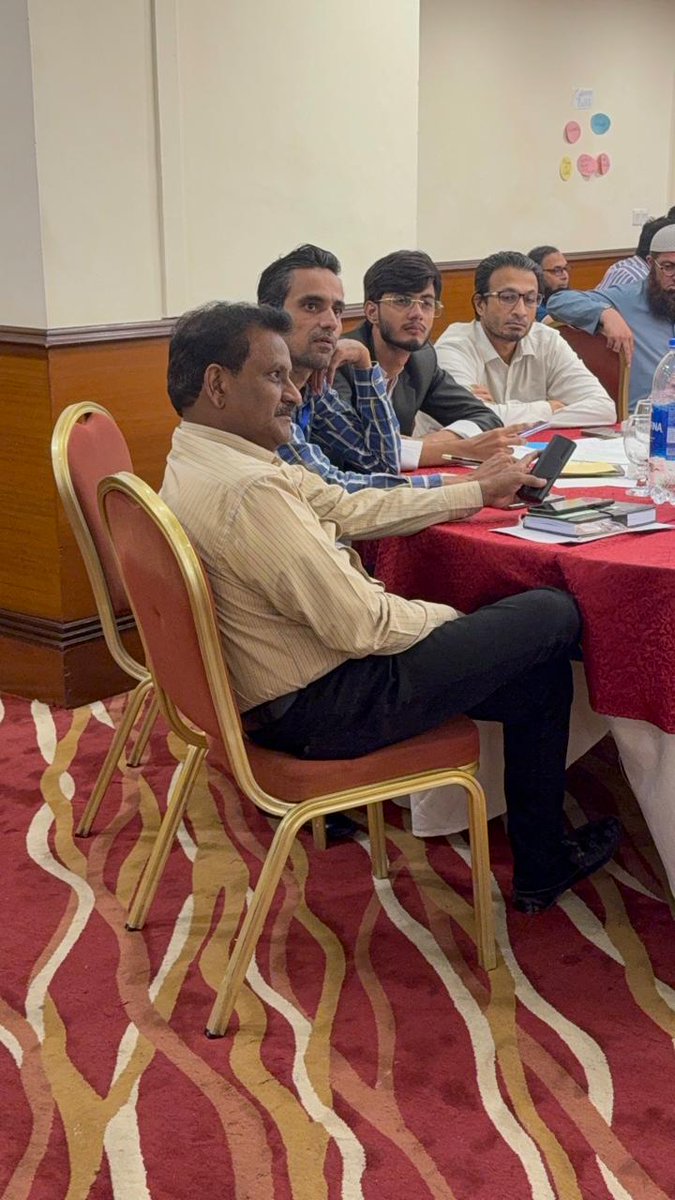 At a GIZ Pakistan session, FOSPAH’s Regional Head Karachi, Ms. Sabika Shah, led an engaging discussion on sexual harassment and gender-based discrimination (GBD), explaining how the law addresses these issues. 

#FOSPAH #GIZ #LegalAwareness #WorkplaceHarassment #SafeWorkplaces