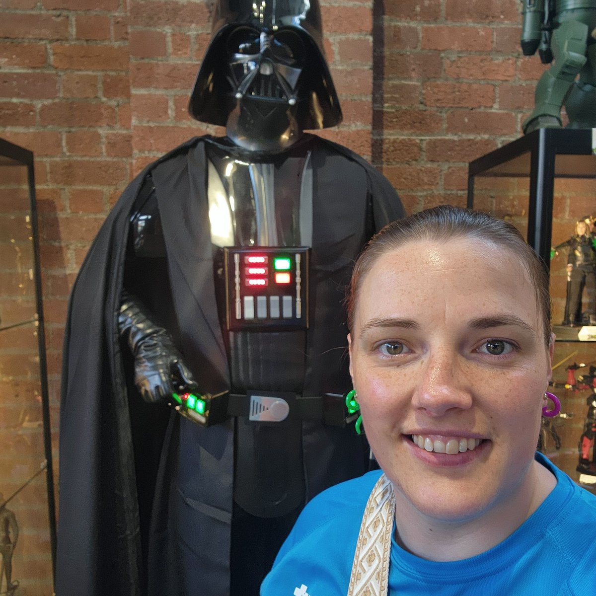 RedDeadPanda1's tweet image. Enjoying my trip in Aussie and couldn't not take my photo with one of the best villains ever #NewProfilePic