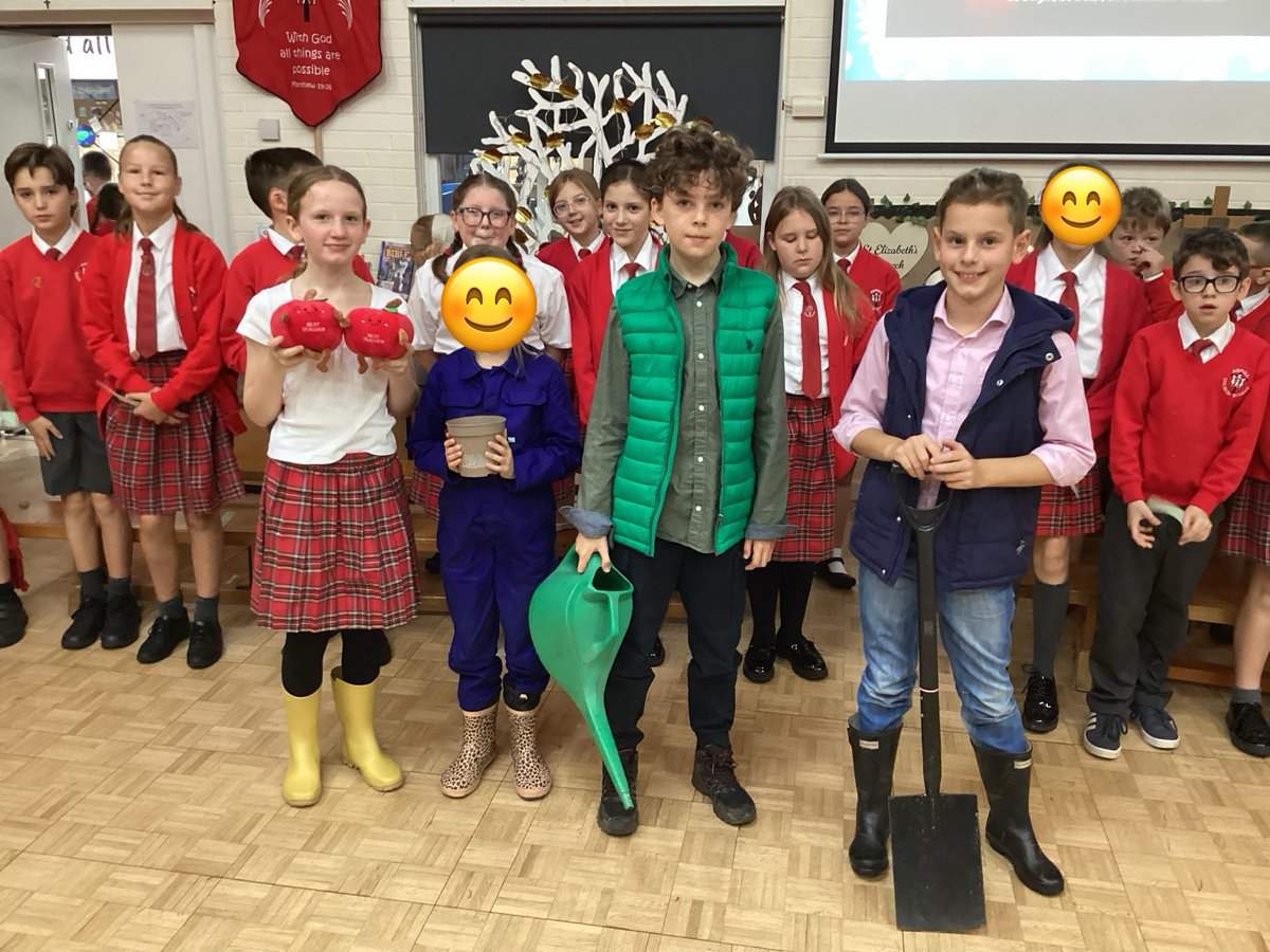 class6Aspull's tweet image. Yesterday Class 6 lead worship on ‘Generosity’. We shared with school the story of ‘The Garden of Many Hands’. It was a very special time of reflection with the whole school and families. Thank you to all those who joined us. #acpsre #acpsreflection 🥰