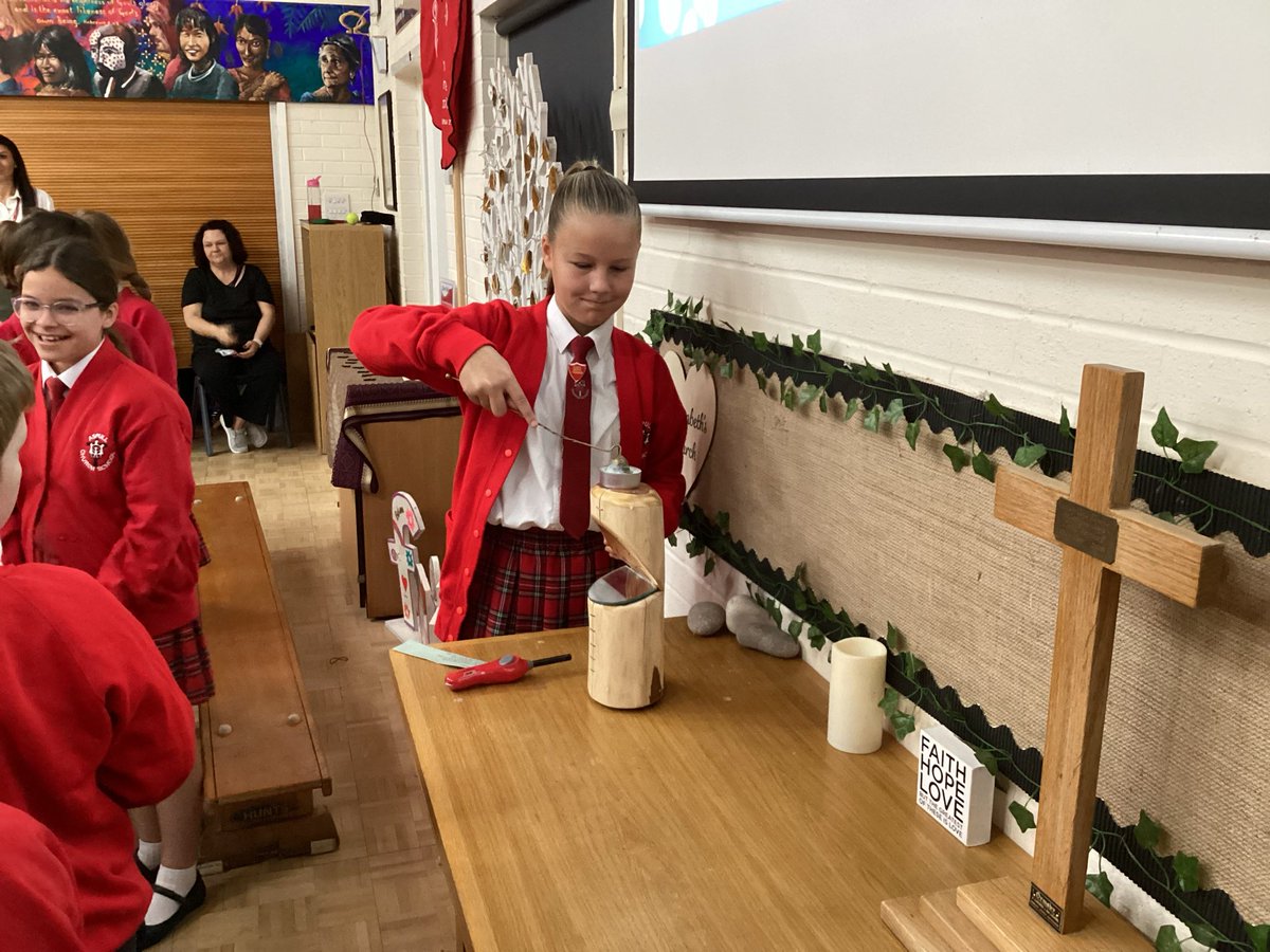 Yesterday Class 6 lead worship on ‘Generosity’. We shared with school the story of ‘The Garden of Many Hands’. It was a very special time of reflection with the whole school and families. Thank you to all those who joined us. #acpsre #acpsreflection 🥰