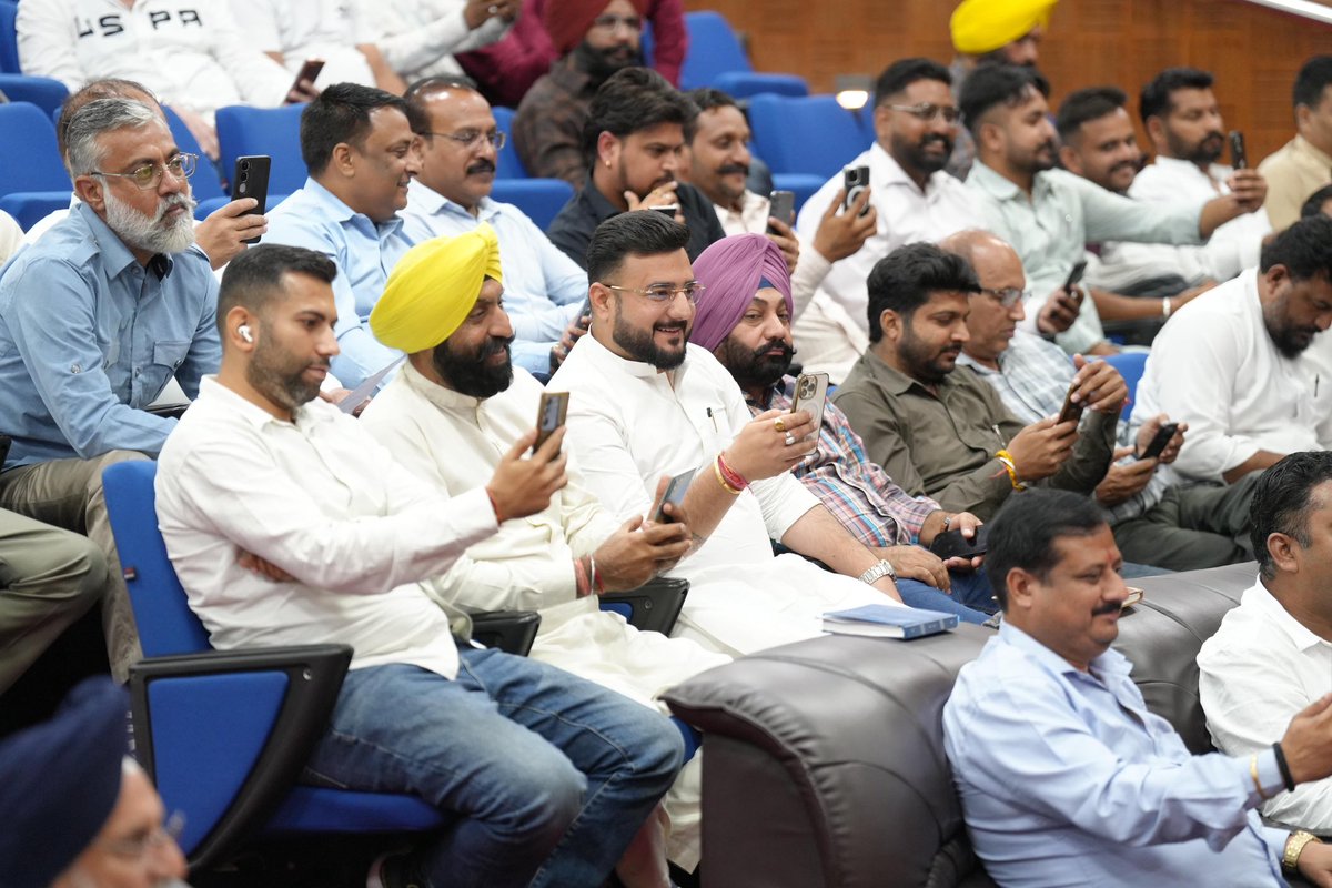 AdilKhanAAP's tweet image. 