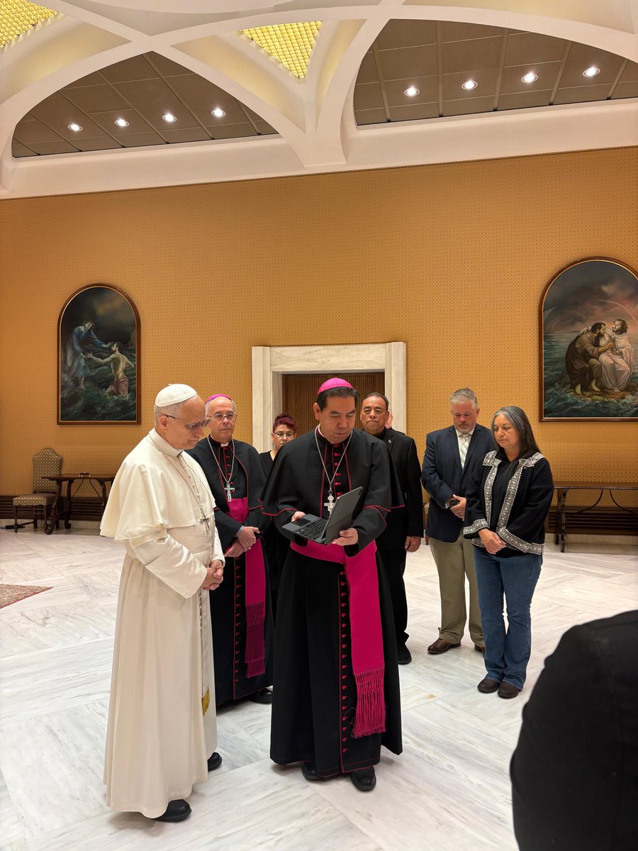 DylanCorbett23's tweet image. Today, with @BishopSeitz and members of the immigrant community, @HopeBorder met Pope Leo and gave him messages and a video from those fearing Trump’s mass deportations. ‘The church cannot stay silent before injustice. You stand with me. And I stand with you’, the pope said.