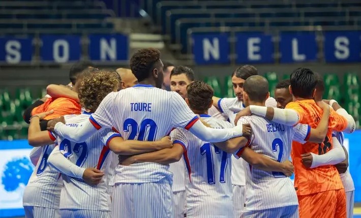 Pour deux rencontres en République Tchèque (16 et 17 octobre) dans le cadre de sa préparation à l’Euro 2026, l’EDF Futsal comptera dans ses rangs 9 joueurs ayant débuté le football en Île-de-France.

La liste des joueurs et leur premier club ci-dessous 🔽

📸 Luis Nova – FFF