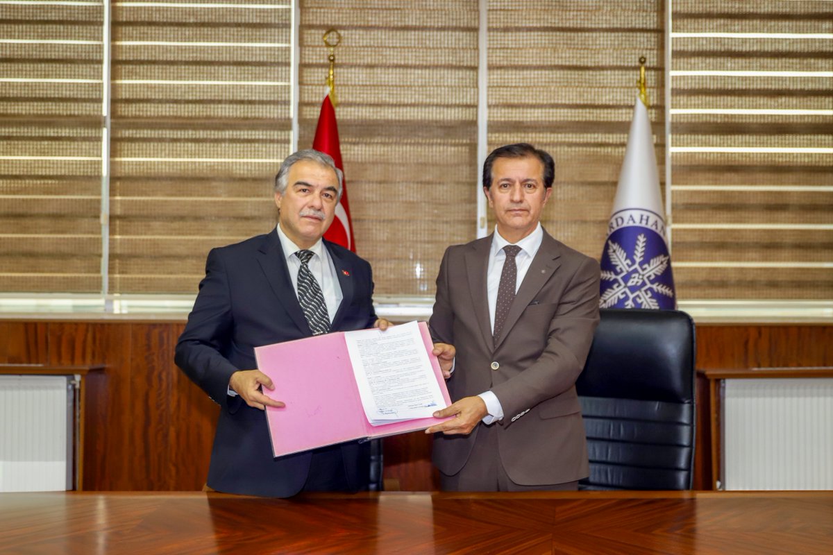 🎓 “İŞKUR Gençlik Programı” Protokolü İmzalandı 🤝

📌 Protokol kapsamında 359 öğrencimiz, haftada en fazla 3 gün çalışarak iş hayatını deneyimleme fırsatı bulacak.

📅 Programa katılacak öğrenciler noter huzurunda kura ile belirlenecek.

Haber Detay; ardahan.edu.tr/duyuru-haber.a…