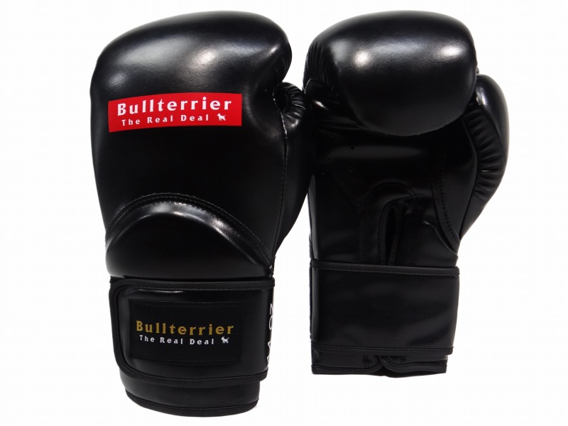 bullterriershop's tweet photo. 格闘技ブランドGRITご協力のもと、ブルテリアのBasicボクシンググローブがコム・デ・ギャルソンの衣装の一部としてパリコレの舞台に。
https://t.co/RvlezbRUZE https://t.co/MCop7OgJw3
