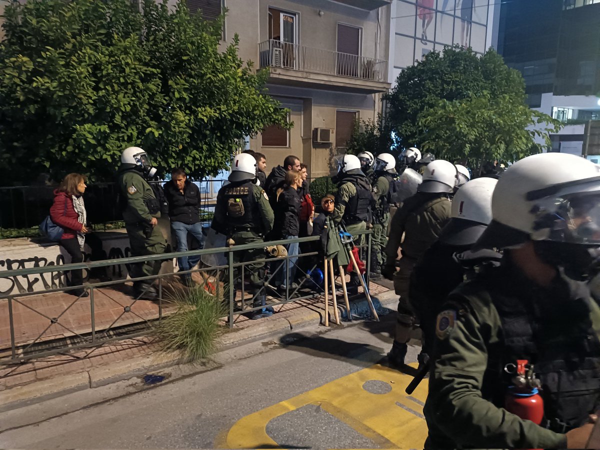 Κομμουνιστική Απελευθέρωση tweet media