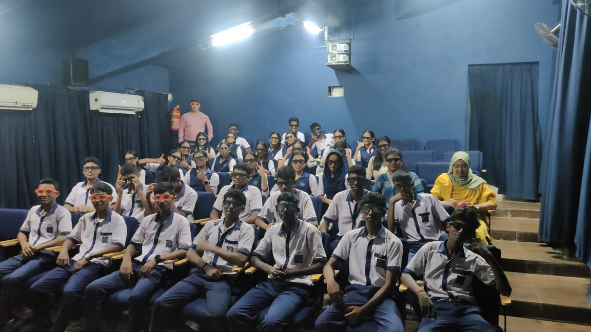 SC_SVP's tweet image. “From textbooks to 3D thrills! 🚀📚 Students of GSSS Boys had an amazing day exploring the wonders of science at the ScienceCentre Sri Vijaya Puram, enjoying an immersive 3Dshow and discovering the magic of learning beyond the classroom. #CuriousMinds #STEMAdventure #ScienceIsFun