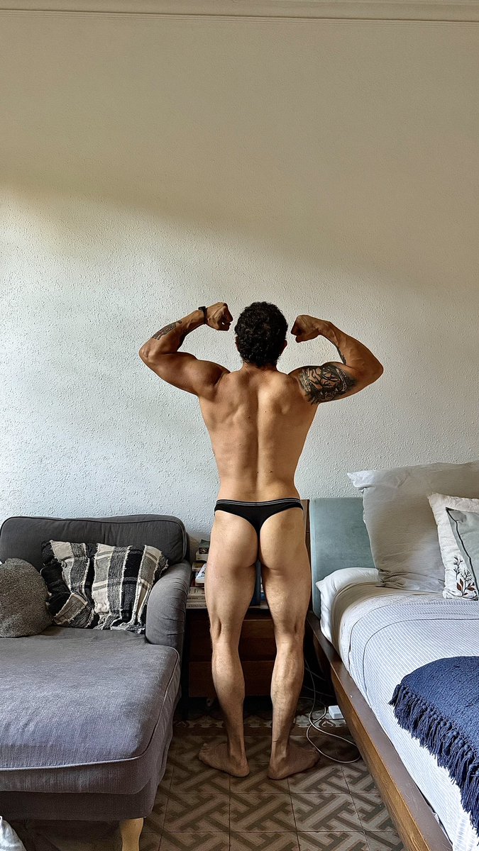 Alex Graham (@alex_grahamxxx) on Twitter photo 