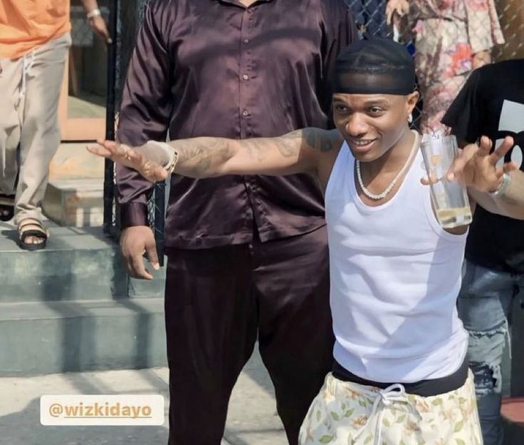 oloko_nlaa's tweet image. It&apos;s your turn to get cooked in the GC and a guy you know all his dark secrets starts talking