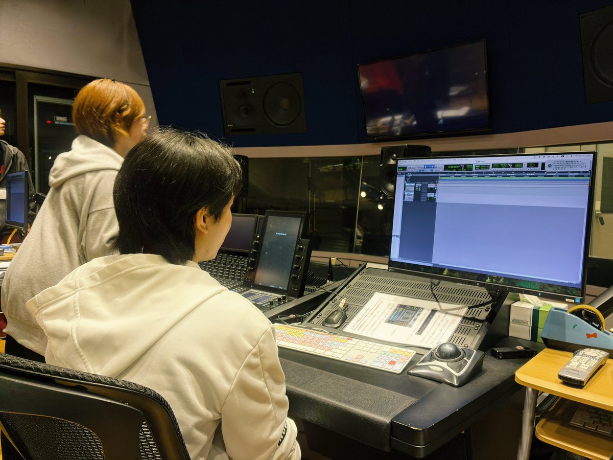 onkyo_hac's tweet image. 10月から1年生の専攻実習が本格的にスタートしました。
レコーディング、MA、ラジオ3つの専攻に分かれてまずは基礎をみっちりと学んでいきます！
みんながんばれ〜👍