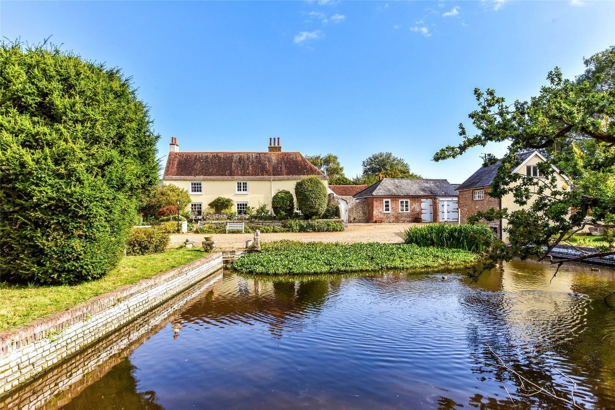 Taking the long view

Our figures suggest that owners keen to move have decided to press on, not await #Budget tax changes unlikely to affect their reasons for wanting to move home. 

Read our article in full: jackson-stops.co.uk/articles/takin…

#mortgagerates #autumnbudget #jacksonstops