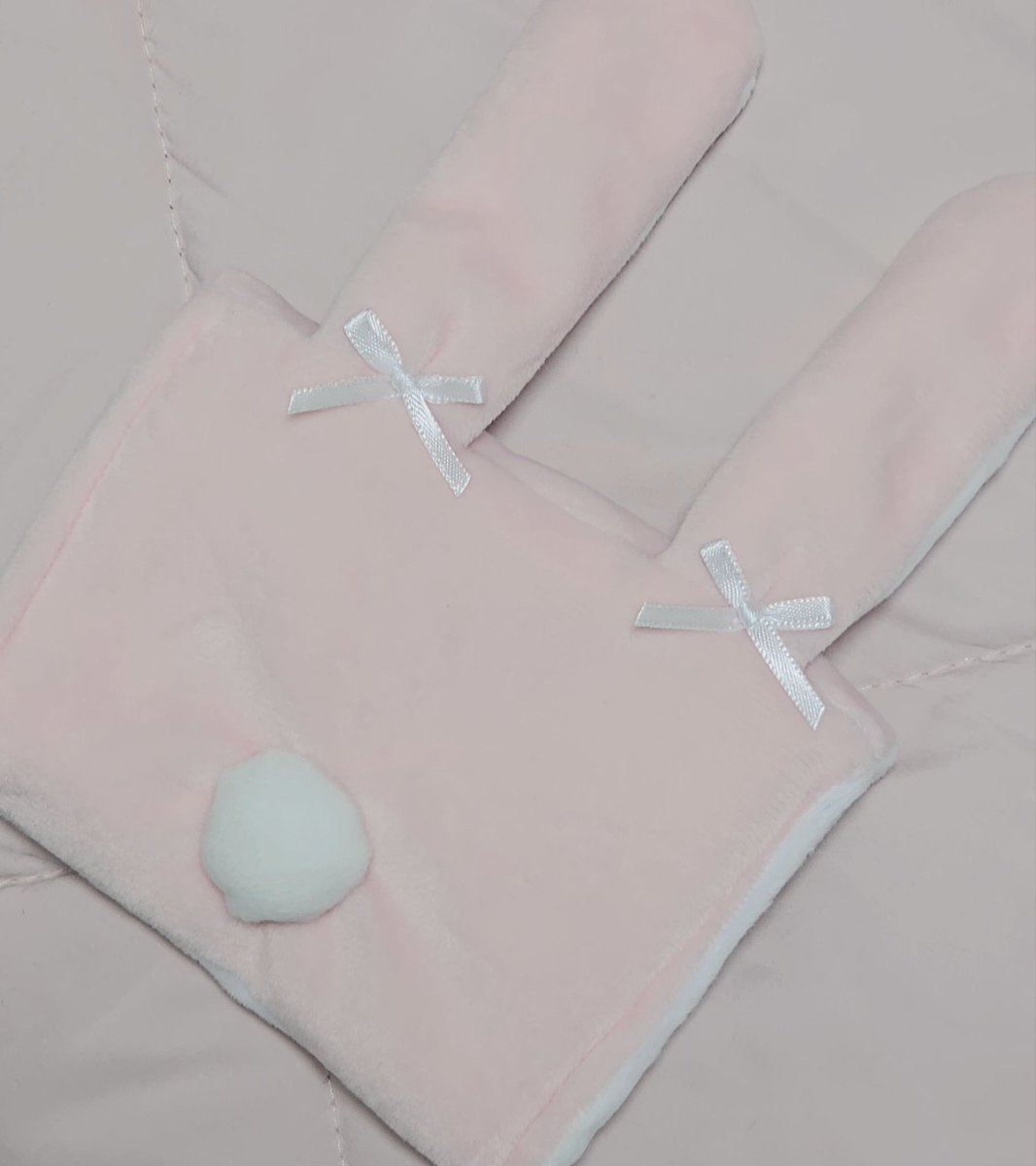 #알티이벤트 #팔로우이벤트 루 한분에게 b급 토끼지갑 선물로 드려요

정식판매는 챠밍문에서 만나요!