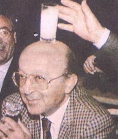 Ali Şen bardağı o piste koyduğu gün kaderimiz değişti. 

Belki de RM olacaktık.