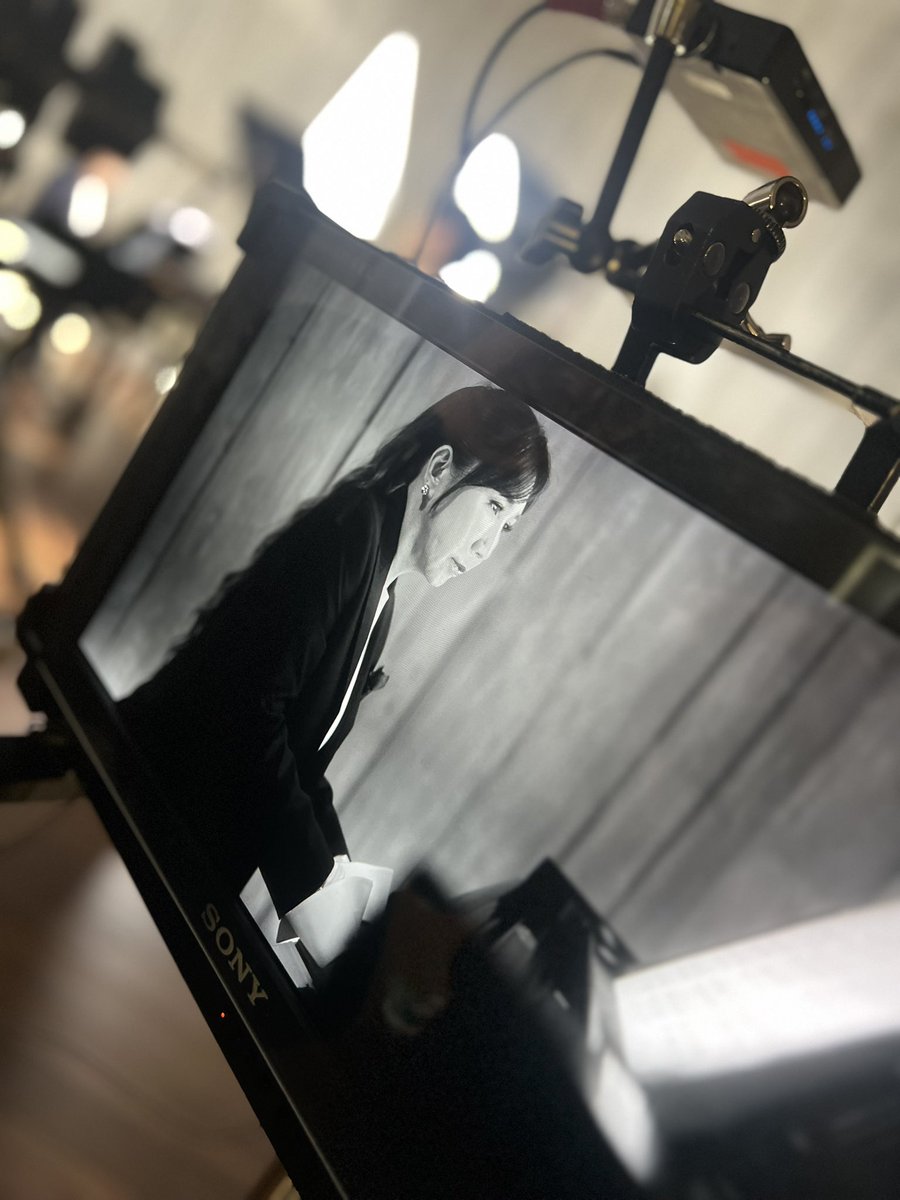 アニソン界のレジェンド　高橋洋子さん　直筆サイン色紙 アニソン界のレジェンド 高橋洋子さん 直筆サイン色紙 - メルカリ