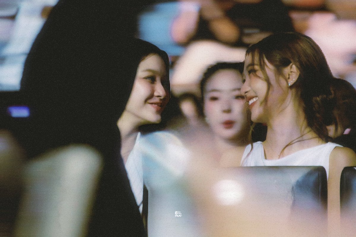 iplutou0114's tweet photo. #NamtanFilmxYEntAwards25 
#NamtanFilm #น้ำตาลฟิล์ม https://t.co/LBYufhI1f1