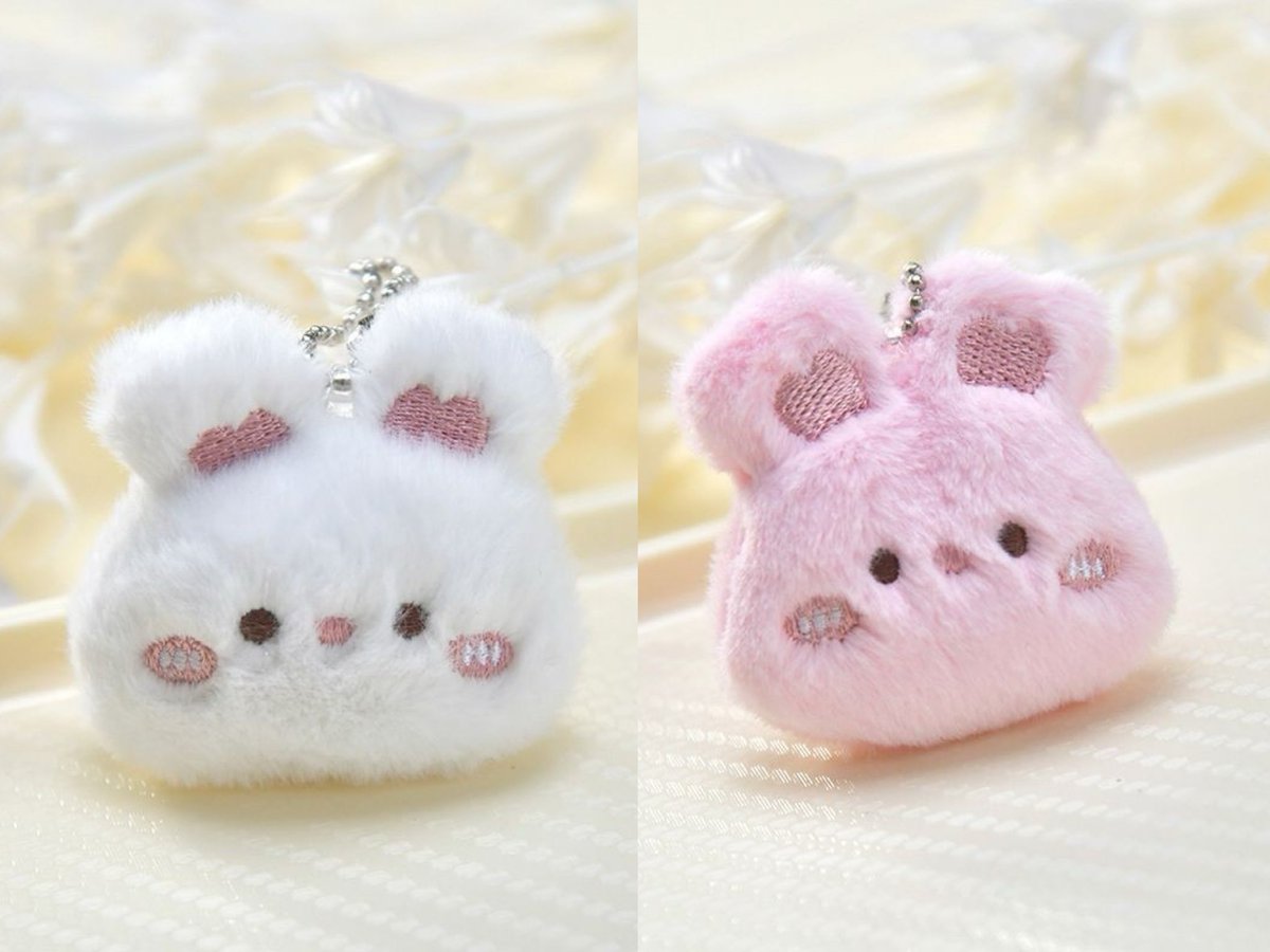 งานหนังสือเสาร์ที่18 บ่าย3-4โมง เค้าเตรียมgive awayไปแจกที่บูทB38(สนพ.Sunflower book)นะค้า ไปในนามปากกามินณชา มีเล่ม‘เขาเรียกผมว่าวายร้าย’วางขายที่บูทตลอดงาน ลดราคาเยอะด้วย!

￼ปล.ไม่กล้าเตรียมของแจกไปมากเพราะเหลือแน่ๆ😂 นักอ่านที่เคยเอฟนิยายเค้าไปแวะมาเอาได้เลยนะคะ บ่ต้องเขิน