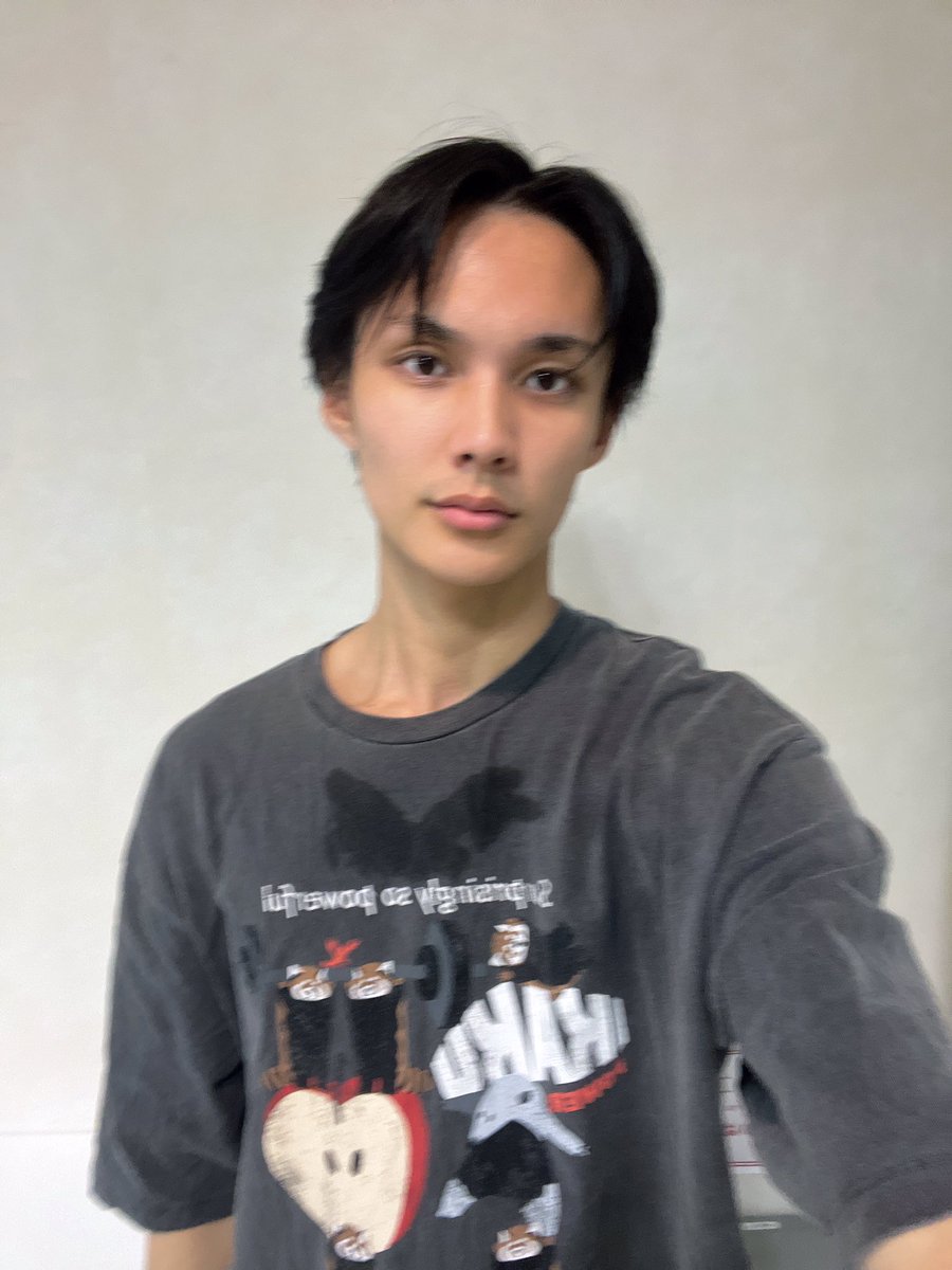 hikari_and_you's tweet photo. 5日目ありがとうございました！
今日も素敵な瞬間の中にいられて幸せです。

単体メイクを落としたあとに失礼します。
写真がちょっとぶれてるのはご愛嬌で📸

#新テニミュ　#フィフステ https://t.co/utCYoOU4K4