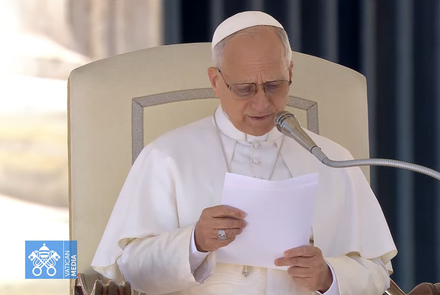 CatholicNewsSvc's tweet image. Pope: Sometimes we think the Lord comes only during spiritual fervor, when we feel worthy, when our lives appear orderly &amp;amp; bright. Instead, he is close to us in our failures, frayed relationships, our daily struggles, the doubts that discourage us. Nothing is foreign to him.