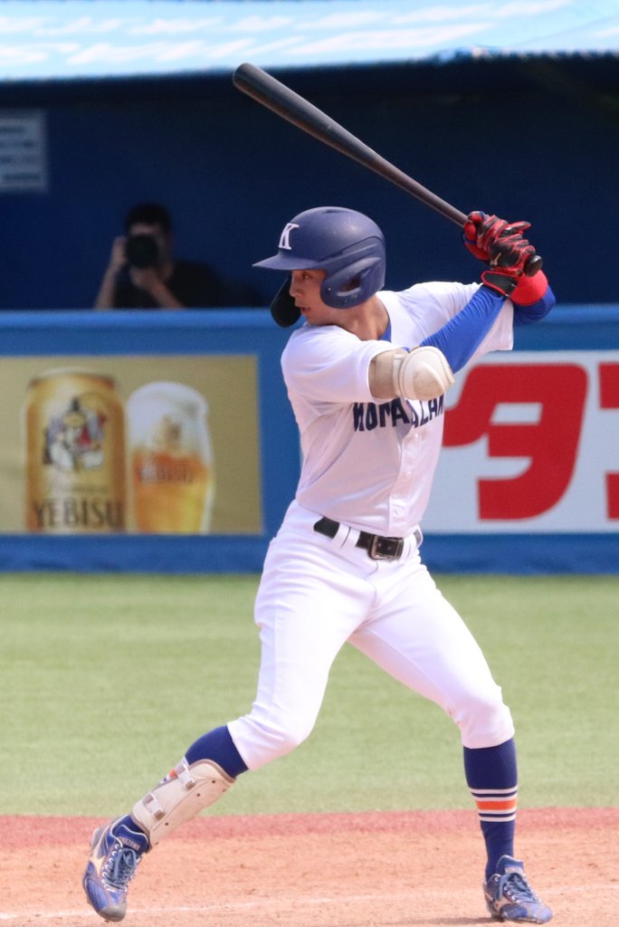 nh_i981pic's tweet photo. 登藤くん今日はショートでスタメン！🦁
しかも4回には勝ち越しタイムリー！👏
直後の守備につく時、スタンドからの「みゅうじナイバッチー！！」に深々お辞儀して応えてた姿が微笑ましかった☺️ https://t.co/qXq2o7LI4l