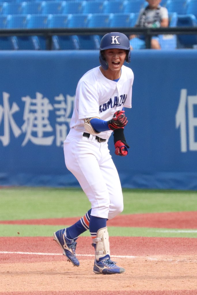 nh_i981pic's tweet photo. 登藤くん今日はショートでスタメン！🦁
しかも4回には勝ち越しタイムリー！👏
直後の守備につく時、スタンドからの「みゅうじナイバッチー！！」に深々お辞儀して応えてた姿が微笑ましかった☺️ https://t.co/qXq2o7LI4l