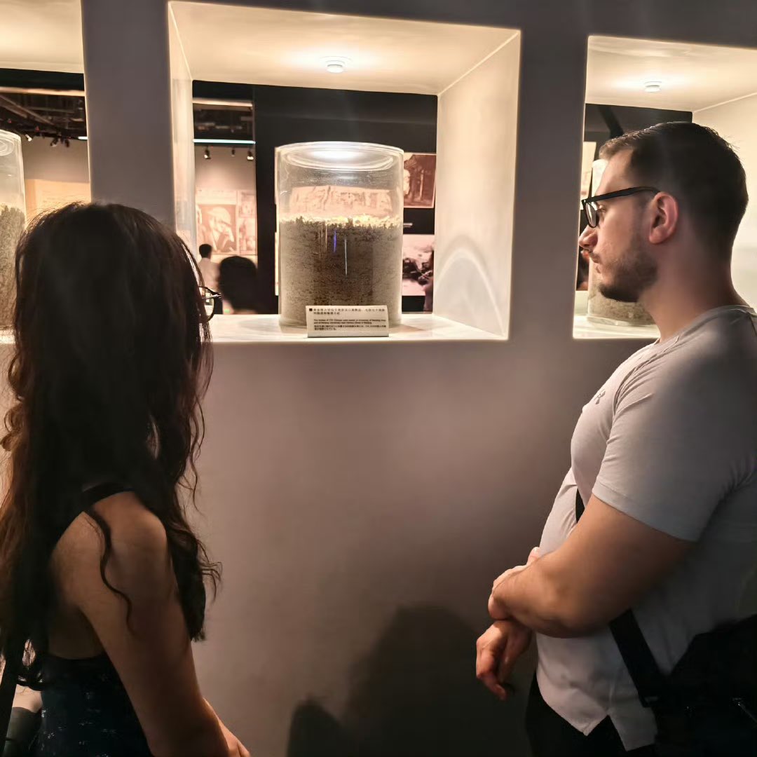 NanjingMemorial's tweet image. #Exploring the Memorial Hall# 
A visitor from Hunan, Ms. Bai, brought her Austrian boyfriend, Pavlos Papanikolaou, to visit the memorial hall. Pavlos, a dental surgeon, has always been interested in Chinese history. He said, &quot;I had learned about the history of the Nanjing…