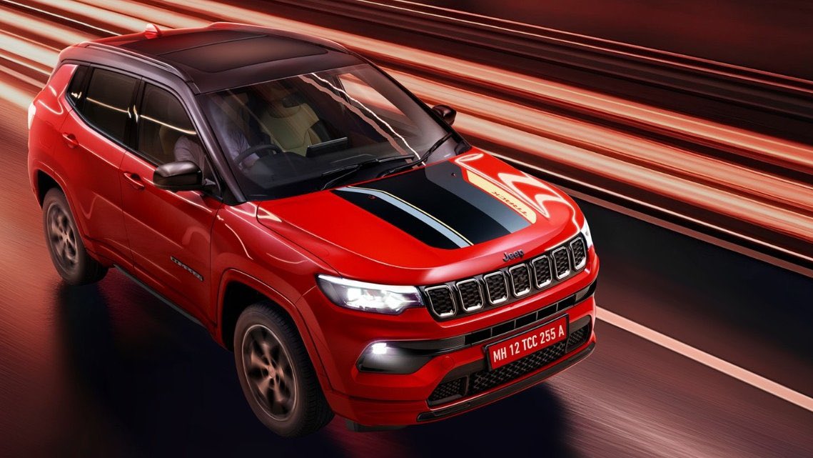 AutomobeIN's tweet image. STILL OVERPRICED?

Jeep Compass Track Edition launched in India.

Rs 26.78 - Rs 30.58 lakh (ex-sh)

#jeep #compass #trackedition
