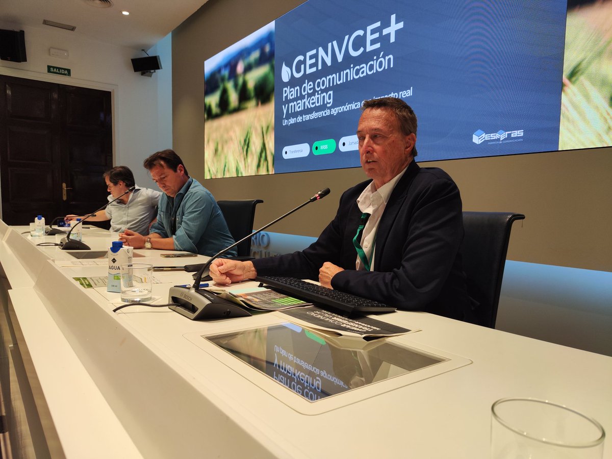 🗣️ Miguel Gutiérrez <a href="/63popovito/">Miguel Gutiérrez</a>, Secretario General <a href="/GENVCE/">GENVCE</a> presenta el nuevo plan de comunicación de la red 🤳

El objetivo es transferir los trabajos de mejora vegetal para impulsar la productividad del sector primario español 🇪🇸

#JornadaTécnicaGenvce
<a href="/red_arax/">RedArax</a> <a href="/DosEsferas/">Dos Esferas Agencia de Comunicación</a>