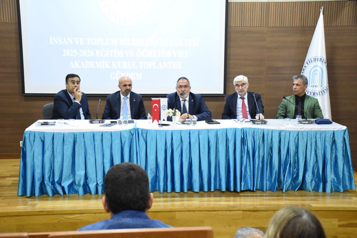 2025-2026 Eğitim ve Öğretim Yılı Fakültemiz Akademik Genel Kurul toplantısı 7 Ekim 2025 tarihi Salı günü saat 13.30-15:30 saatleri arasında Üniversitemiz Rektörü Prof. Dr. Ali Cengiz KÖSEOĞLU'nun katılımı ile gerçekleştirilmiştir