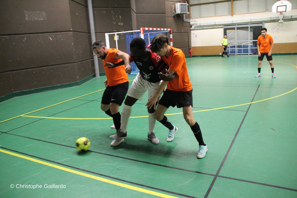 Championnat Régional 2 Futsal entre Le Mans Métropole Futsal et <a href="/FoyerTrelaze/">Foyer de Trélazé</a>. <a href="/LigueFootLFPL/">Ligue de F⭐ ⭐tball des Pays de la Loire</a>. 
#Futsal