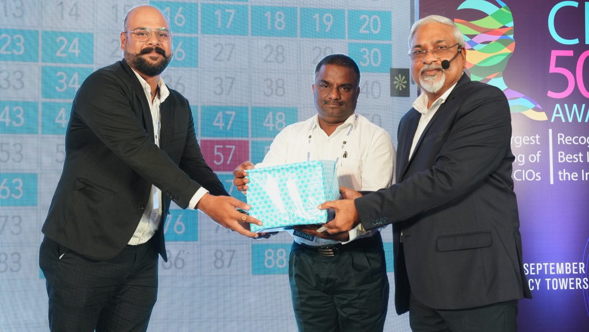 SolutionsSecure's tweet image. Celebrating 25 years of teamwork, trust &amp;amp; togetherness! 🎉

Our Coimbatore event was packed with stories, laughter &amp;amp; a fun round of Tambola.

Here’s to more moments that make the SNS family stronger! 💫

#SNSTurns25 #TeamSNS #25YearsStrong #CelebrationVibes