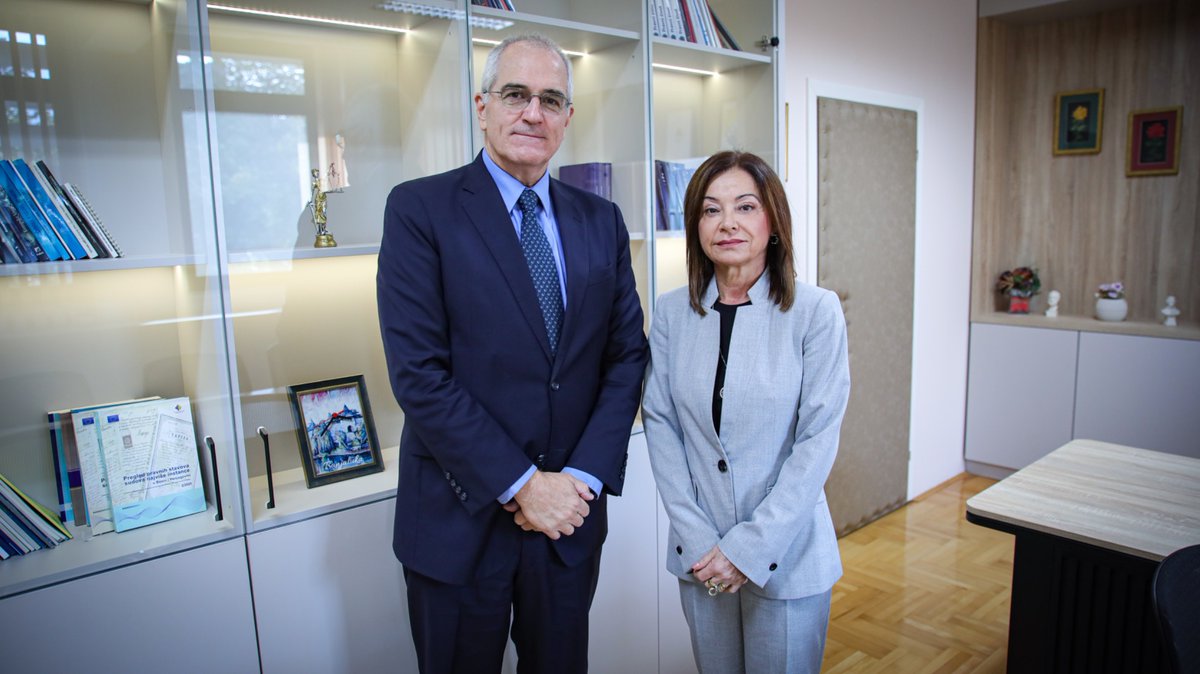 OSCEBiH's tweet photo. In Banja Luka, #OSCEBiH Amb. Rick Holtzapple met with RS Supreme Court President Daniela Milovanović , praising the long-lasting co-operation between the Mission and the Court, particularly on trial monitoring. Discussions focused on the importance of judicial independence, integrity, and protection of judicial officials from pressure and intimidation. Ambassador Holtzapple underscored the need to shield the judiciary from political influence and highlighted the relevance of harmonizing judicial practice across BiH.
