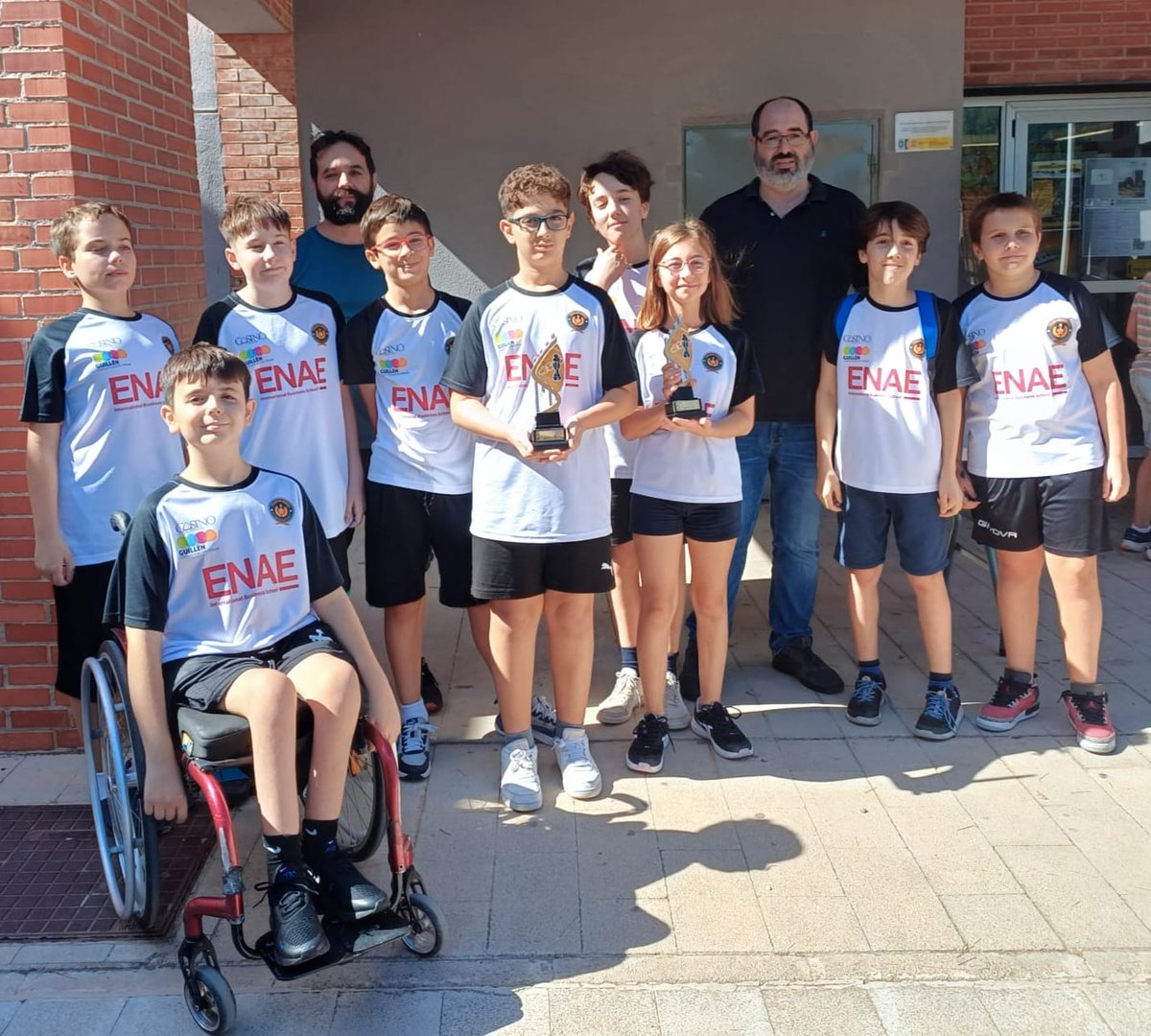 Este fin de semana Thader Chess se ha proclamado campeón regional sub-14 y sub-12 por equipos, con estos increíbles chavales. ¡¡Enhorabuena a todos!! thaderchess.es/entradas/notic…