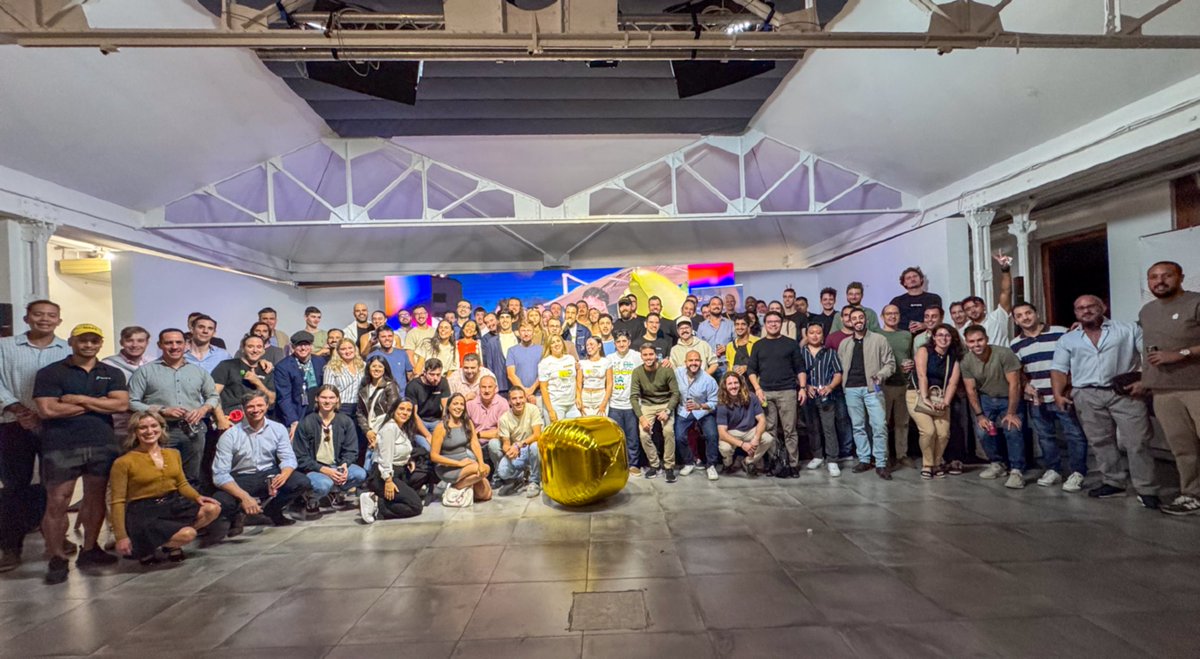 Stakely_io's tweet photo. 🔥 Record turnout at Warm Up MERGE Madrid by Stakely! 

120+ attendees across tech, trad banking, crypto, and our day-one Stakely family 

Epic reception, inspiring networking, energy that still gives us chills: perfect kickoff to @mmerge_io 🚀

Thanks @AlgoFoundation @CryptoDays 🤝