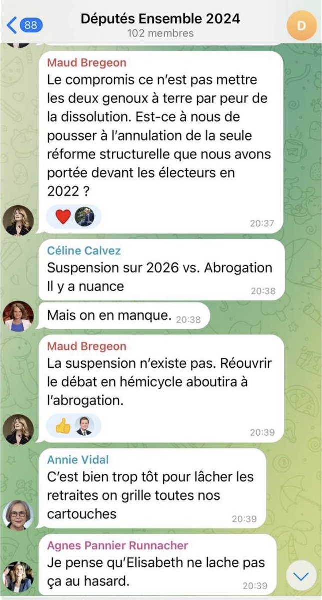 C’est vraiment un délice de fin gourmet de voir tous ces tocards s’entretuer. La chute est proche. 
#MacronDémission #dissolution #MacronDestitution