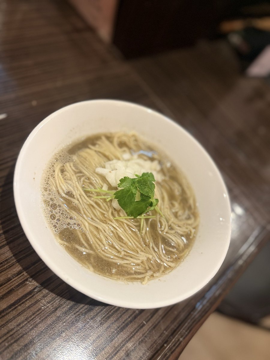 artingale's tweet photo. 10/9
11:45〜14:30

「煮干し淡麗ビター」
動物OFF、ほんのりビターな100%煮干しらーめん。
よろしくお願いします🤲

#煮干し #らーめん #ラーメン #煮干しラーメン #板橋区 https://t.co/rnVnOUmqBy