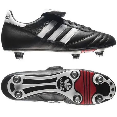 Lokalfotballen's tweet photo. Man trenger kun tre par fotballsko i lokalfotballen. Copa, Mundial Team og World cup - alle fra adidas.
Alt annet behøver vi faktisk ikke. Kanskje predator hvis du trenger mye skru på ballen.
#mimring #historie #adidas https://t.co/VFt73AErOc