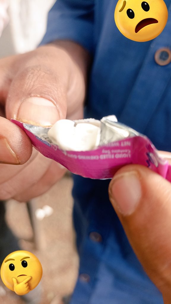 RAGAVA_BFA's tweet photo. Strange chewing gum found. It's tastes like different neither gum nor candy. The shop owner surprised. #Chewinggum #Happydent #verystrange #gum @Happydent_India #perfettivanmelleindia @PVMIndia https://t.co/i2bI6JsYgv