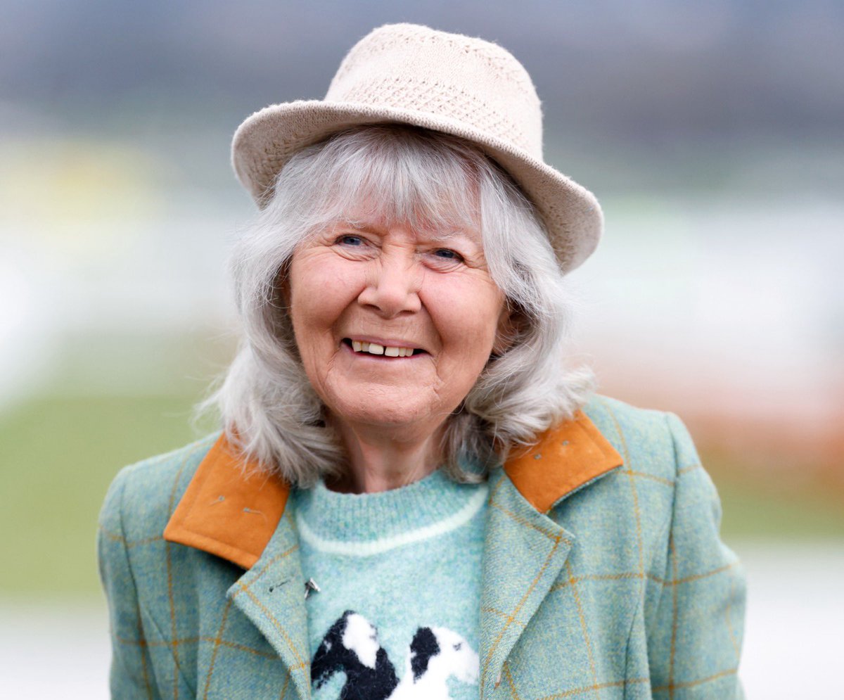 My friend Jilly Cooper. A life so well lived. dailymail.co.uk/sport/football…