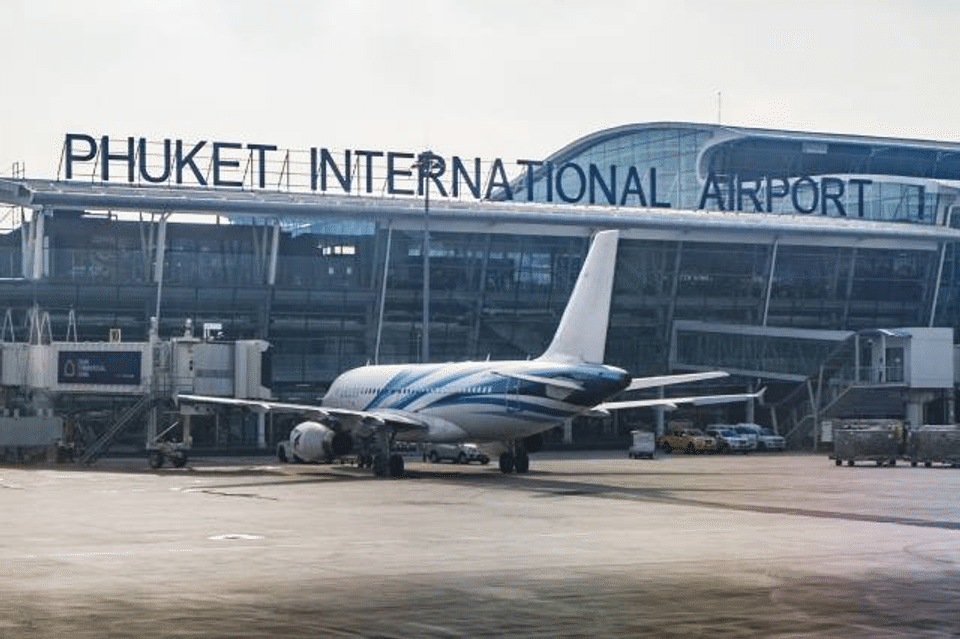 ICR360's tweet image. ⚡️Phuket airport shuts runway after navy plane malfunction; 17 flights disrupted

#flightdisruption #malfunction #navy #airport #Phuket #Thailand 

Click the links below to join our Telegram Regional Channels:

APAC: telegram.me/ICR360_APAC
EMEA: telegram.me/ICR360_EMEA