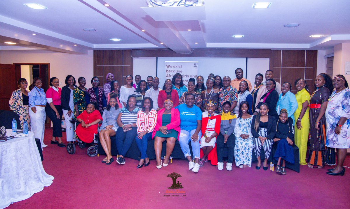CatherineSYOKA3's tweet image. Growth has been the quiet journey of becoming—one lesson, one struggle, one small victory at a time.
A big applause to all the ladies who were part of the Stawisha Project by @AkiliDada 
#womenmustlead
#InclusionforAll
#fypviraltwitter