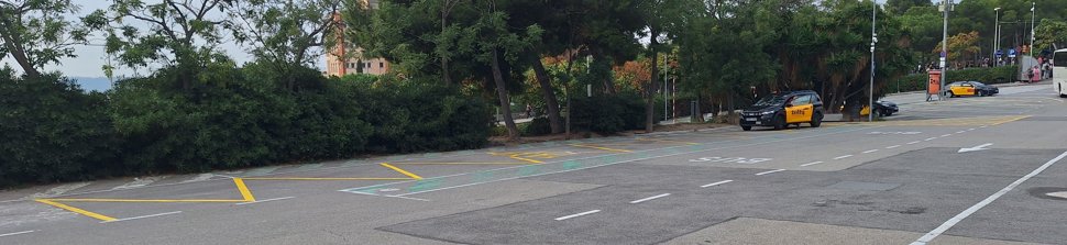 ⚠️ Novetat a la zona de desencotxament de taxis de la plataforma del Parc Güell ⚠️

➕ Més espai per desencotxar
📍 A una zona més tranquila del recinte 

Es pretén facilitar l’operativa dels diferents modes de transport que conviuen dins la plataforma.

#EstimoelTaxi #AMB