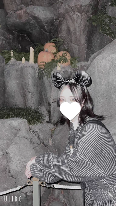 あまえちゃんが撮ってくれたんだ㌔、 で色味がモノクロになってるの最高すぎない? てかギリギリまでコンタクト悩んだけど、コス用の色素うっすいやつ付けてって正解やったゎ…