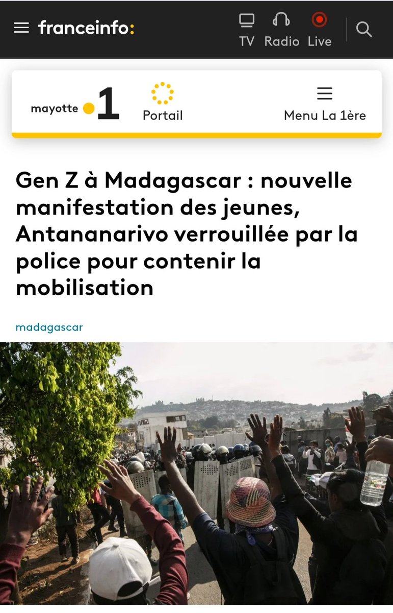 cassammamy's tweet photo. J'ACCUSE:
-@ravalomanana, #HeryR, Firaisankina.., COMPLICES de @SE_Rajoelina &amp; Ravatomanga, D'ENVOYER, en SÉPARANT les GENE Z pour être CHAIR À CANON,
-@siteny a pu casser le barrage avec un MONOBLOC M(Voir en 1972, 1991..).
-Elia RABEVAHINY fait le TOPO:
https://t.co/5qY158KXaR https://t.co/y7H2pU4JH3