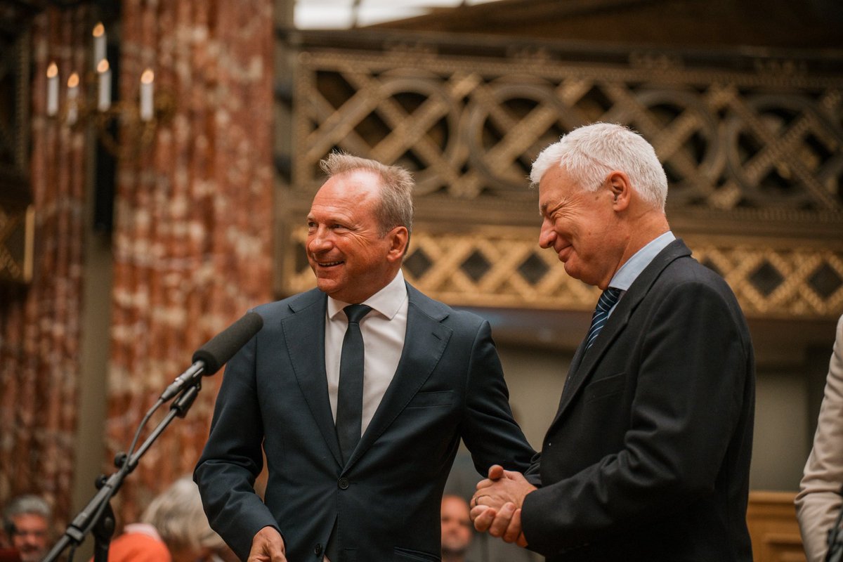 Gilles Roth tweet media