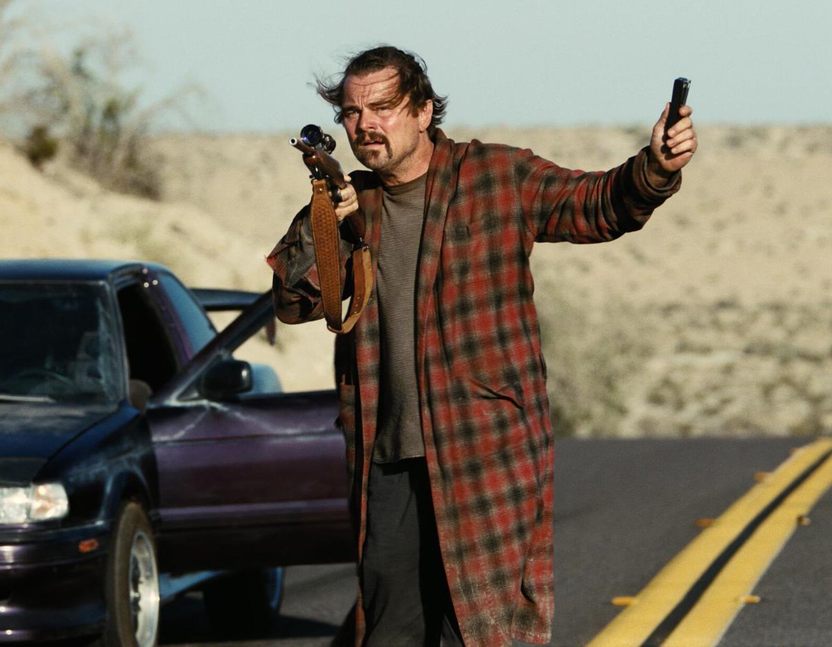 Calondon's tweet photo. Fuimos a ver a Di Caprio y quizás nos quedemos con Chase Infiniti &amp; Sean Penn. 

Todas las actuaciones de Una Batalla tras Otra son buenísimas, pero lo de Willa y el coronel es impresionante. https://t.co/qj5Q2hXN6o