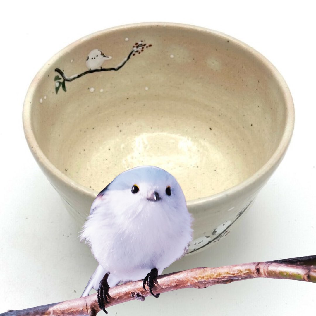 wacha_matcha's tweet photo. ✨冬の森の妖精「��まえなが」を描いた
茶道具セット✨ をご用意しました🍵❄️

清水焼の職人が一つ一つ手描きした茶碗＋茶筅立てのセット仕様、ここだけで手に入ります！

本格派の方にも“ほっとするひととき”を🍵
#WACHA #茶道具 #しまえなが #JAPANTEAEXPO https://t.co/PUZuK8CQzb