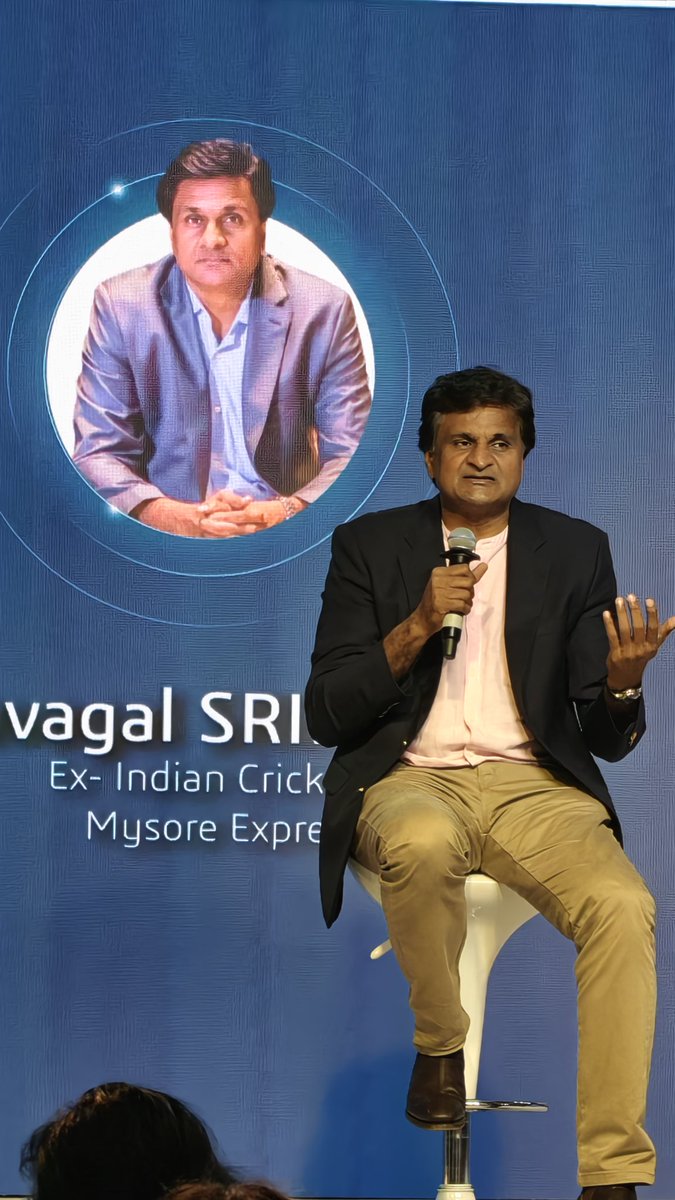 Seeing Javagal Srinath after so many years ❤️ 
His bowling action is still so unique, no modern day bowler of #IndianCricket can come close to it 🔥 
#Srinath #Cricket
<a href="/iamjavagal/">Javagal srinath</a>