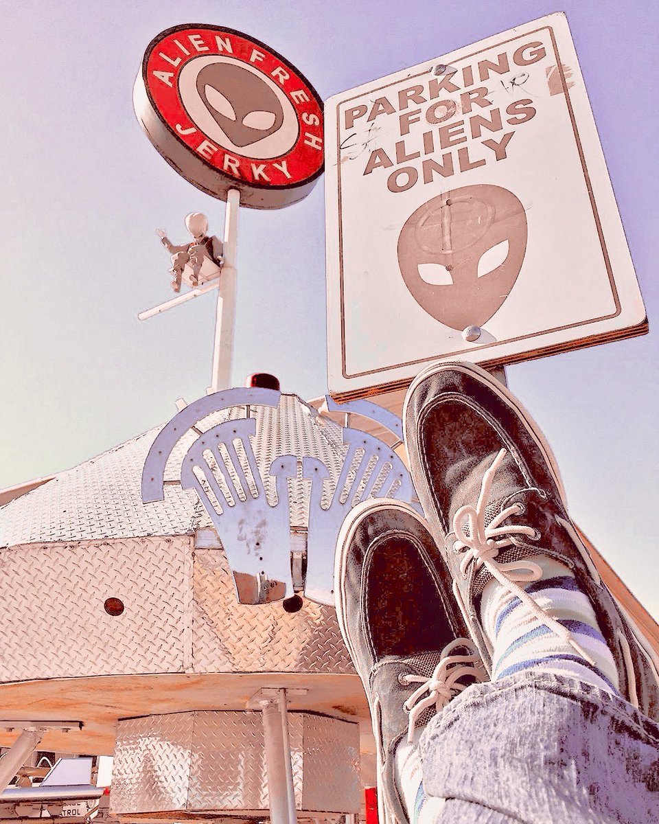 ClonedCuckoos's tweet photo. instagram : phoe.bee
πRoswell , New Mexico
βββββββββββββββ
Roswell check in: no abductions yet
#trailrides #aliensightings
β€οΈ 951 likes https://t.co/0tNeuSx8Bt